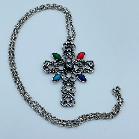 AVON Jeweled Romanesque Cross Silver Tone Long Necklace Vintage Crucifix Pendant - Picture 9 of 10
